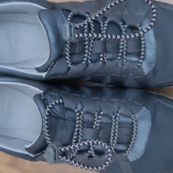 Woman's  leather shoes - Picture 6 of 7